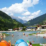 Active Nature Seemount Ξενοδοχείο 4*