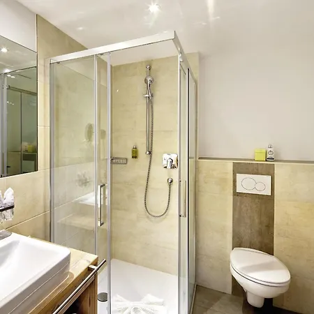 Active Nature Seemount Hotel