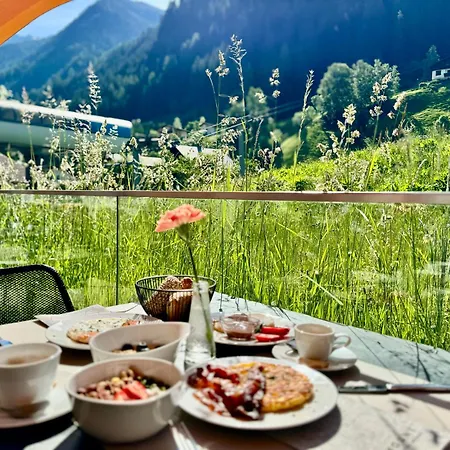 Active Nature Seemount 4*