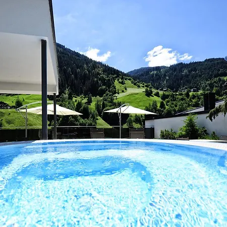 Active Nature Seemount Hotel
