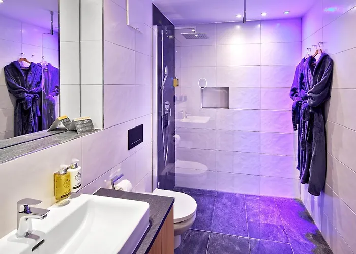 Active Nature Seemount 4* See