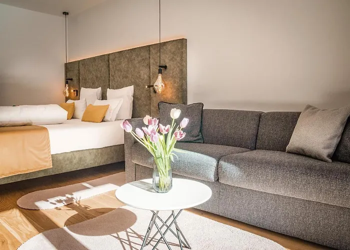 Active Nature Seemount 4*