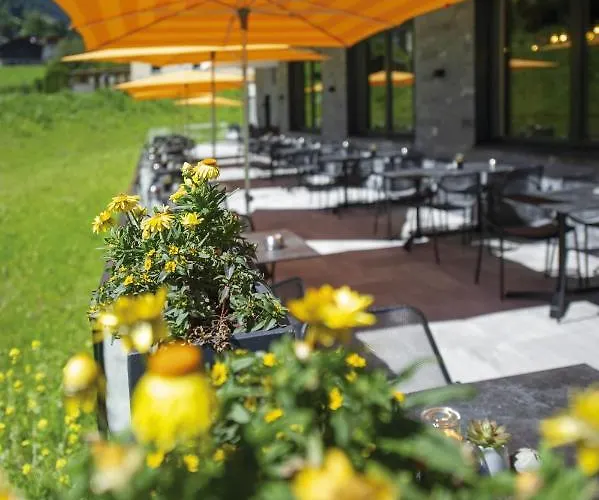 Active Nature Seemount Hotel