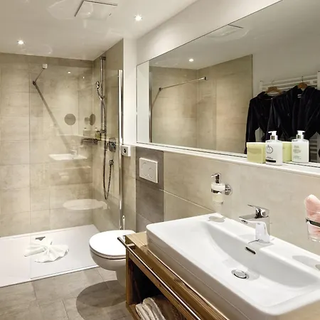 Active Nature Seemount Hotel 4*