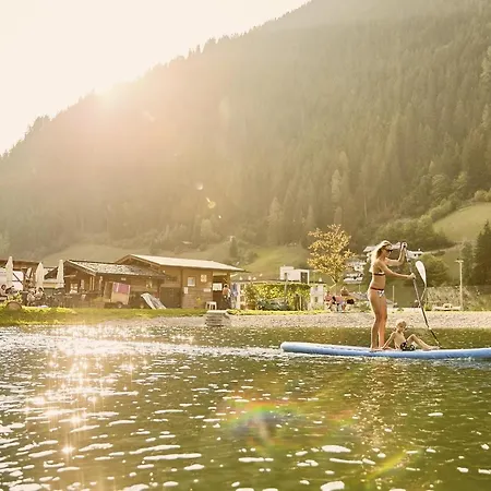 Active Nature Seemount 酒店 湖城